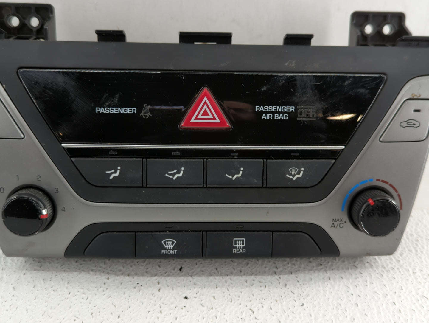 2017-2018 Hyundai Elantra Climate Control Module Temperature AC/Heater Replacement P/N:97250-F20614X 97250-F2AH0 Fits OEM Us