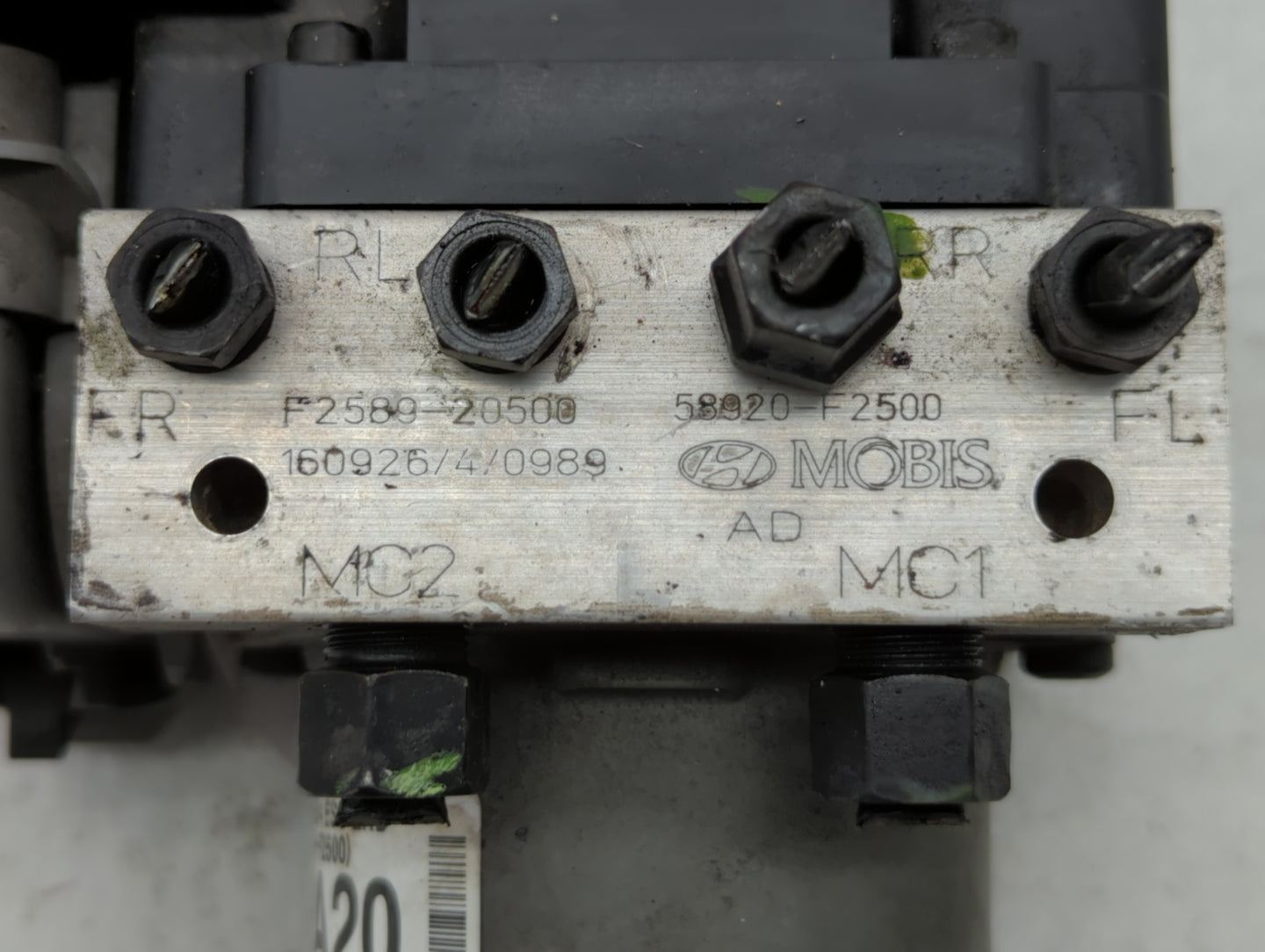 2017-2018 Hyundai Elantra ABS Pump Control Module Replacement P/N:58900-F2500 58920-F2500 Fits Fits 2017 2018 OEM Used Auto 
