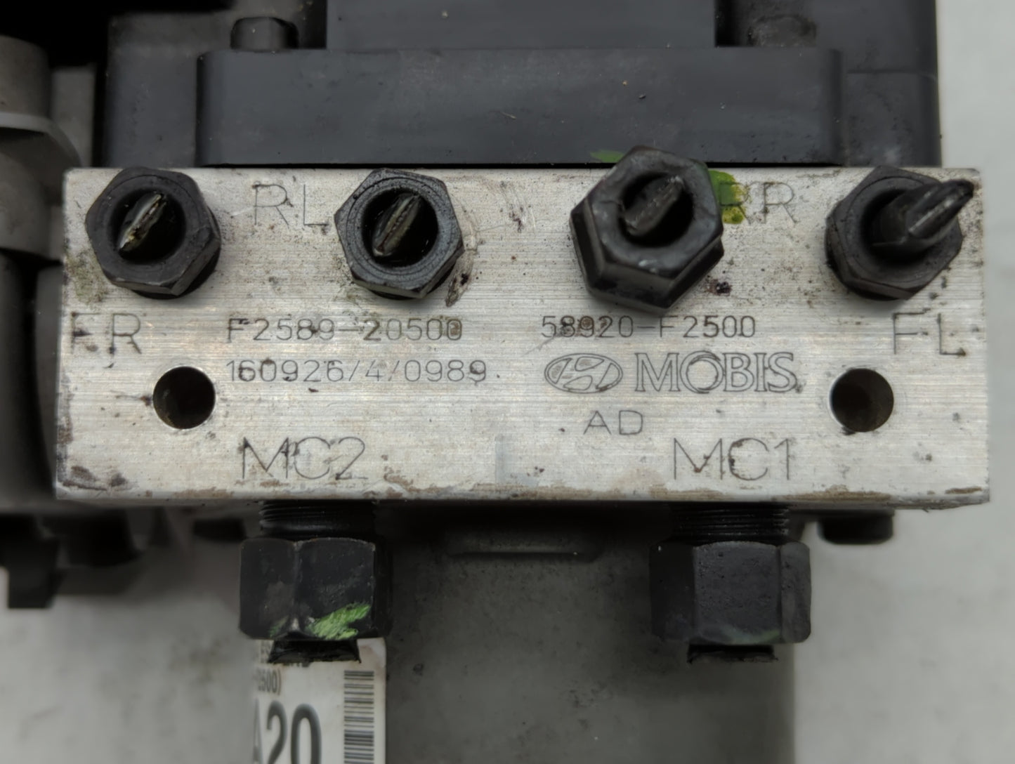 2017-2018 Hyundai Elantra ABS Pump Control Module Replacement P/N:58900-F2500 58920-F2500 Fits Fits 2017 2018 OEM Used Auto 