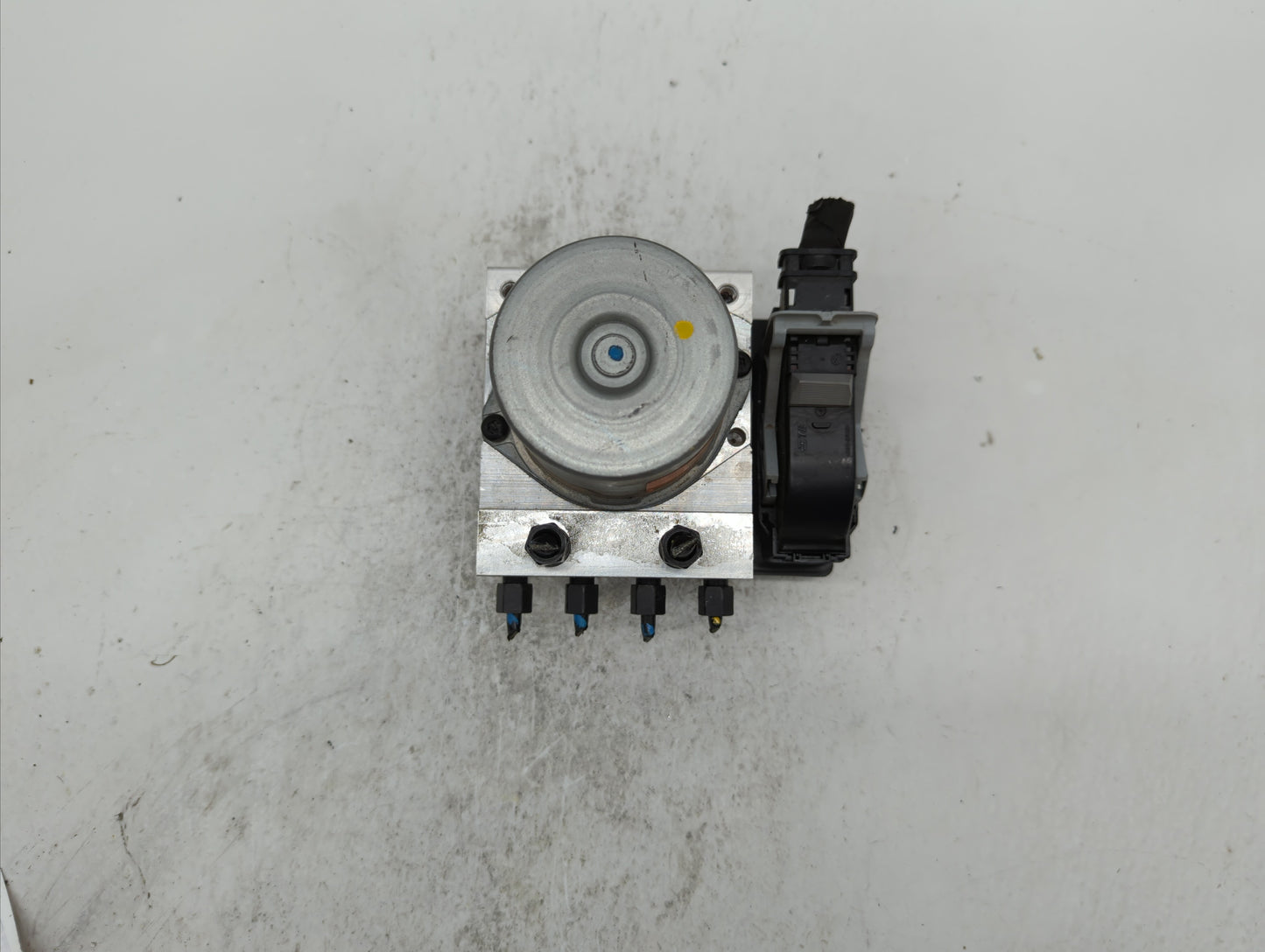 2018 Hyundai Elantra ABS Pump Control Module Replacement P/N:58920-G3350 Fits OEM Used Auto Parts - Oemusedautoparts1.com