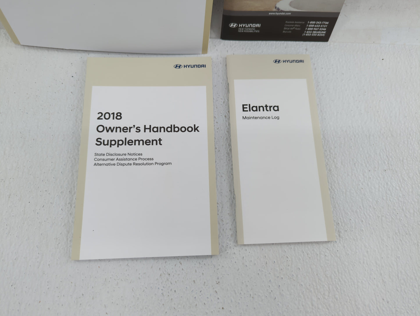 2018 Hyundai Elantra Owners Manual Book Guide P/N:JF30-EU76C OEM Used Auto Parts - Oemusedautoparts1.com