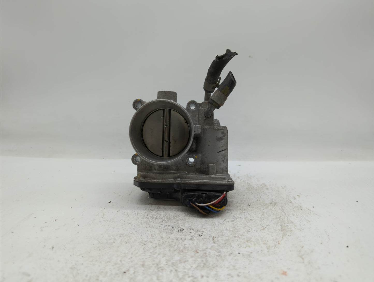2011-2018 Hyundai Elantra Throttle Body P/N:35100-2E710 35100-2E000 Fits Fits 2011 2012 2013 2014 2015 2016 2017 2018 2019 O