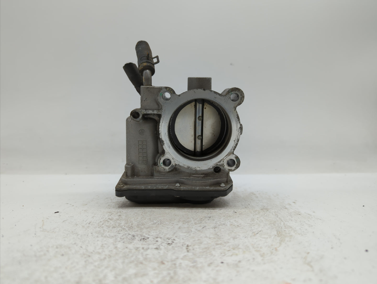 2011-2018 Hyundai Elantra Throttle Body P/N:1302150124 35100-2E710 Fits Fits 2011 2012 2013 2014 2015 2016 2017 2018 2019 OE