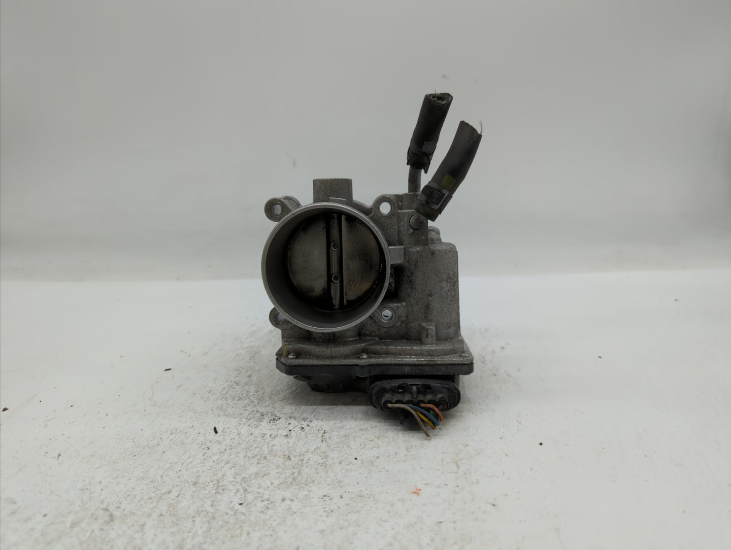 2011-2018 Hyundai Elantra Throttle Body P/N:1302150124 35100-2E710 Fits Fits 2011 2012 2013 2014 2015 2016 2017 2018 2019 OE