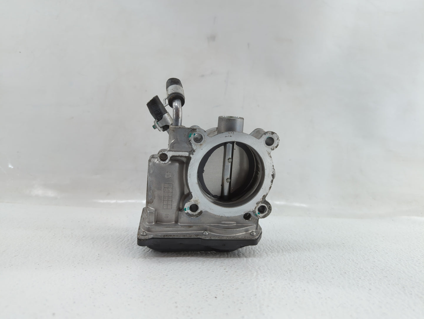 2011-2018 Hyundai Elantra Throttle Body P/N:35100-2E000 1302150124 Fits Fits 2011 2012 2013 2014 2015 2016 2017 2018 2019 OE