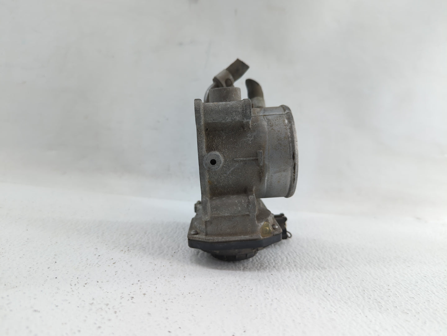 2011-2018 Hyundai Elantra Throttle Body P/N:35100-2E000 1302150124 Fits Fits 2011 2012 2013 2014 2015 2016 2017 2018 2019 OE