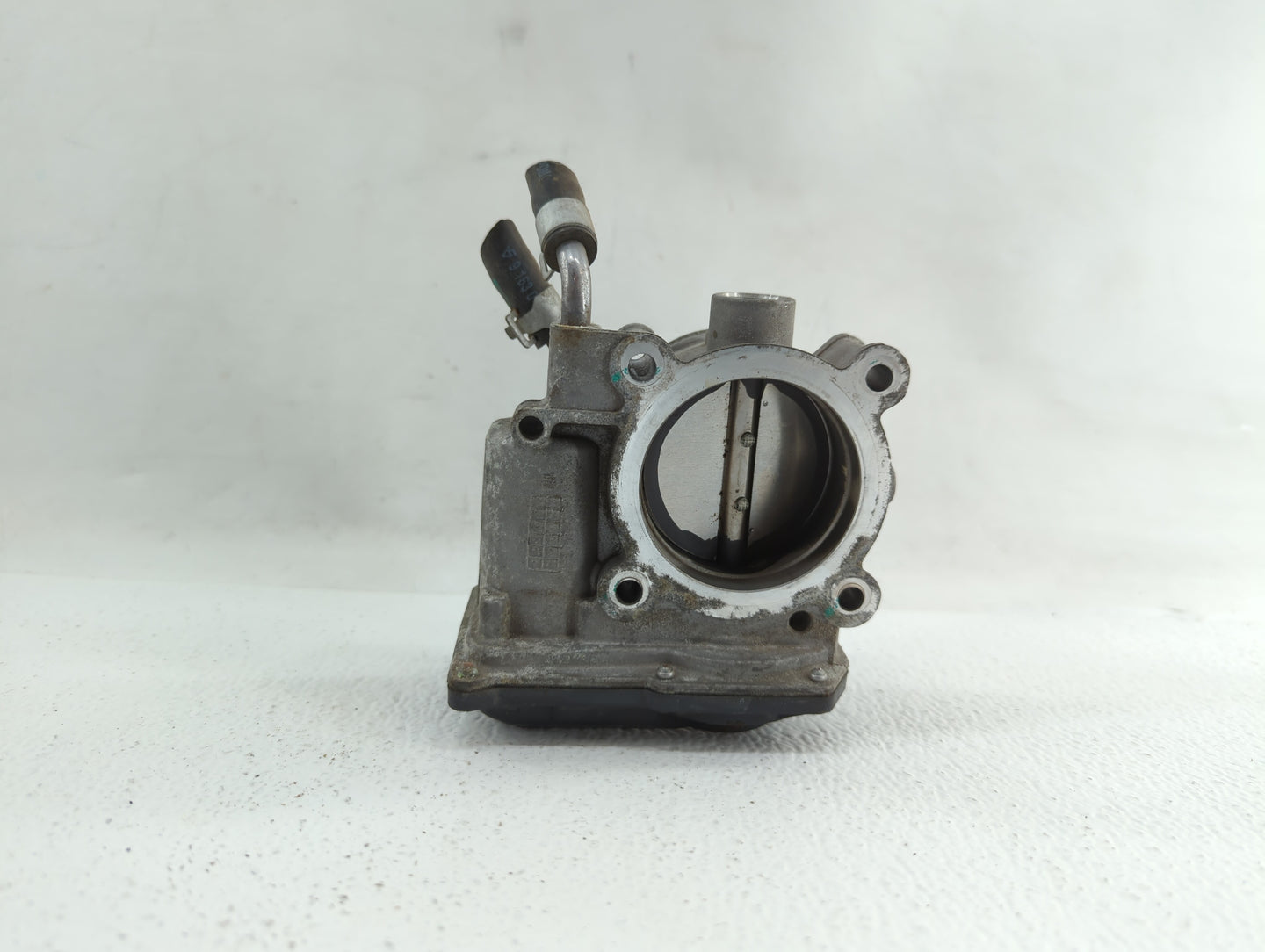 2011-2018 Hyundai Elantra Throttle Body P/N:35100-2E000 1302150124 Fits Fits 2011 2012 2013 2014 2015 2016 2017 2018 2019 OE