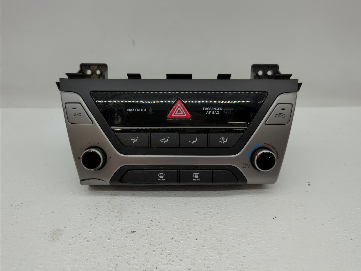 2017-2018 Hyundai Elantra Climate Control Module Temperature AC/Heater Replacement P/N:97250-F20614X 97250-F2AH0 Fits OEM Us