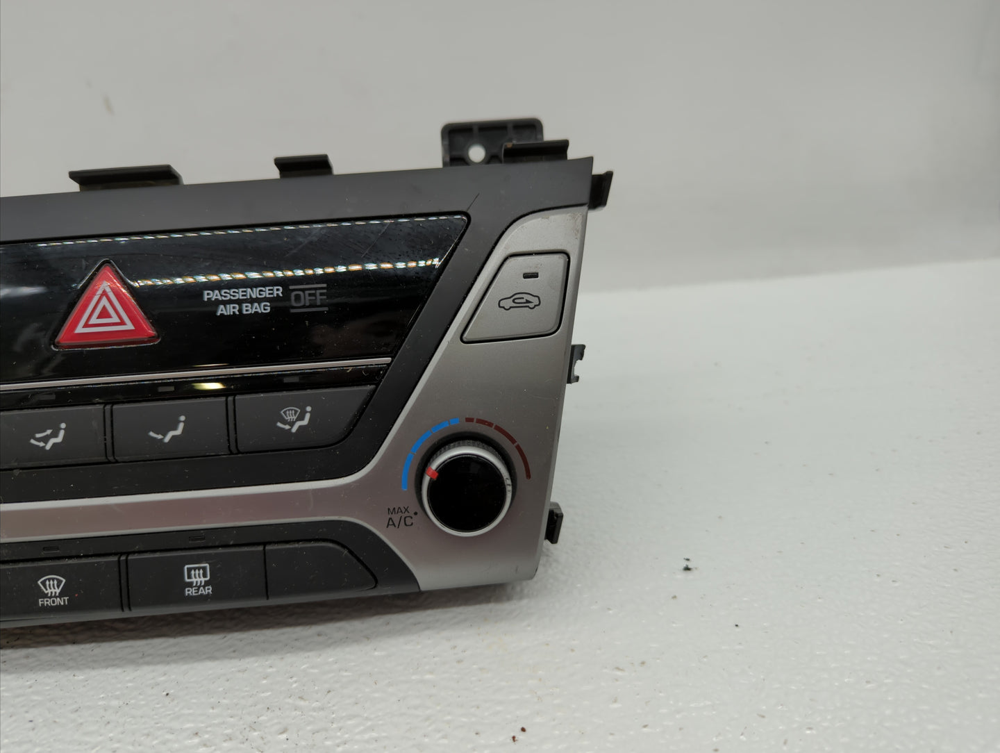 2017-2018 Hyundai Elantra Climate Control Module Temperature AC/Heater Replacement P/N:97250-F20614X 97250-F2AH0 Fits OEM Us