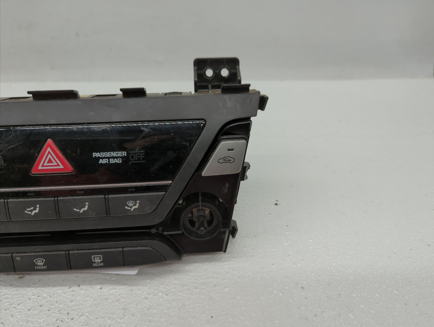 2017-2018 Hyundai Elantra Climate Control Module Temperature AC/Heater Replacement P/N:97250-F20614X 97250-F2AH0 Fits OEM Us