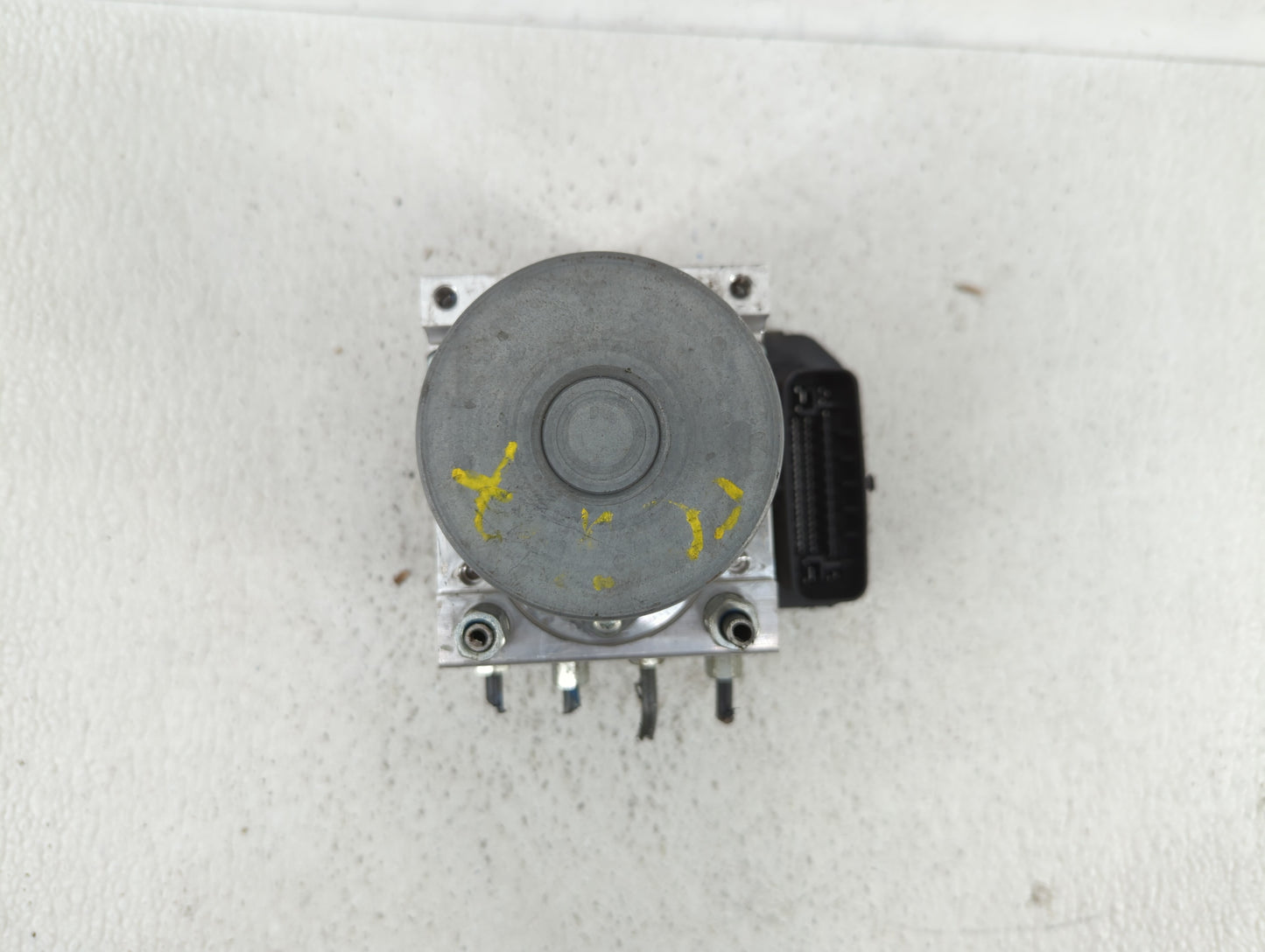 2017-2019 Hyundai Elantra ABS Pump Control Module Replacement P/N:58900-F2500 58920-F2500 Fits Fits 2017 2018 2019 OEM Used 