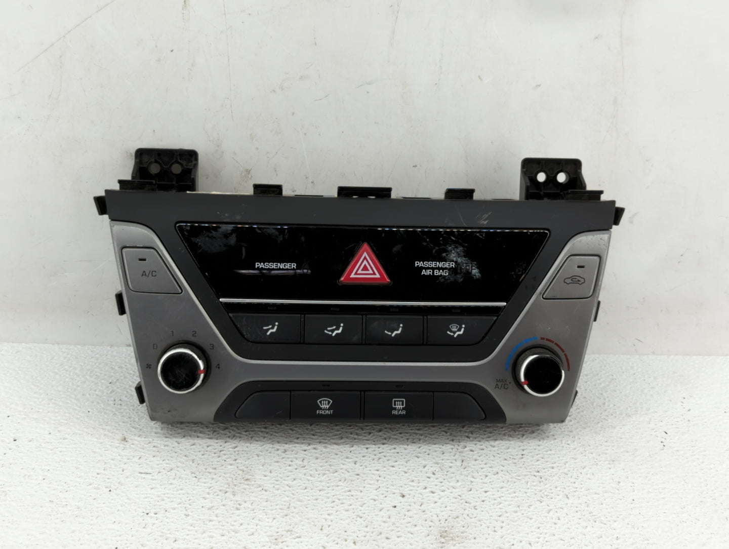 2017-2018 Hyundai Elantra Climate Control Module Temperature AC/Heater Replacement P/N:97250-F2XXX 97250-F20614X Fits OEM Us