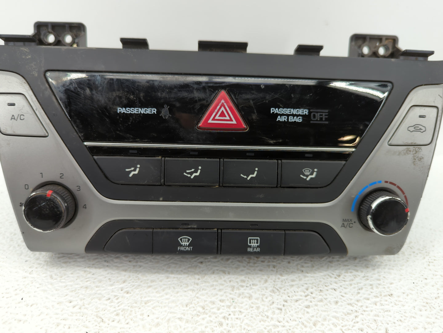 2017-2018 Hyundai Elantra Climate Control Module Temperature AC/Heater Replacement P/N:97250-F2XXX 97250-F20614X Fits OEM Us