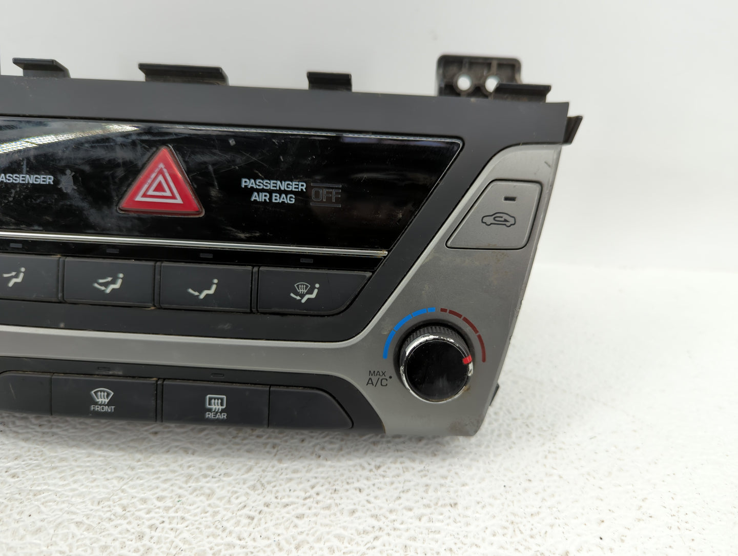 2017-2018 Hyundai Elantra Climate Control Module Temperature AC/Heater Replacement P/N:97250-F2XXX 97250-F20614X Fits OEM Us