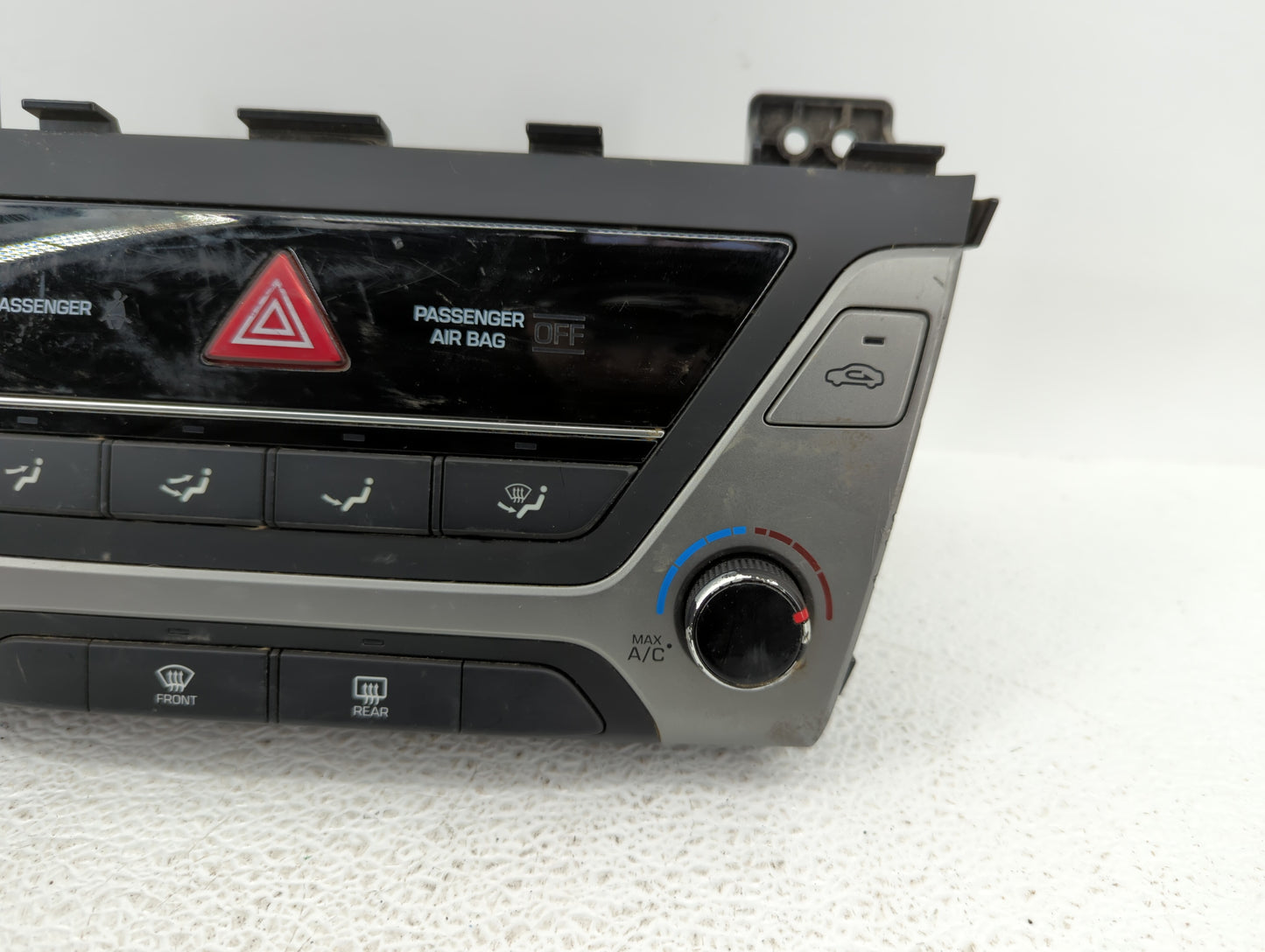 2017-2018 Hyundai Elantra Climate Control Module Temperature AC/Heater Replacement P/N:97250-F2XXX 97250-F20614X Fits OEM Us