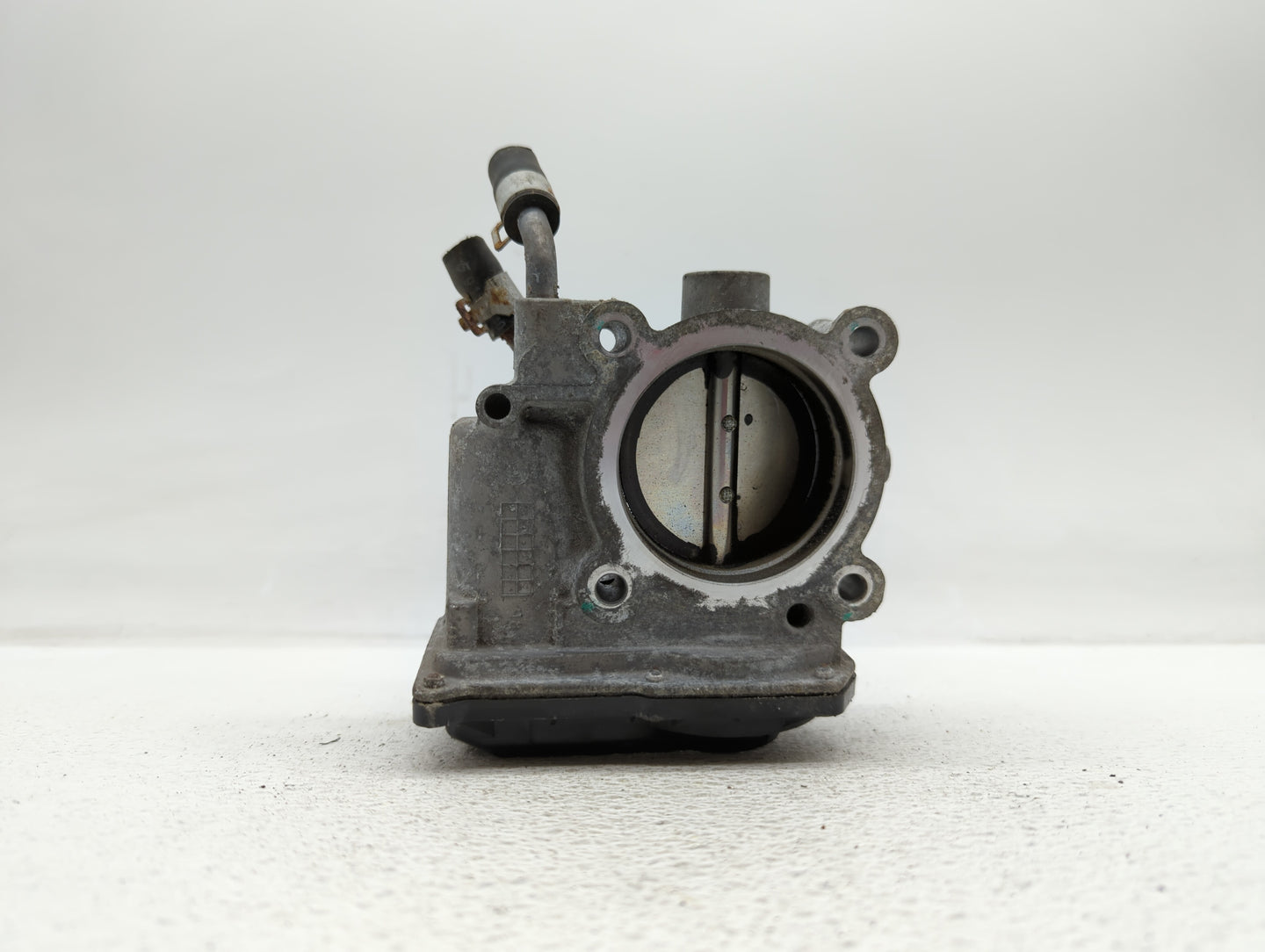 2011-2018 Hyundai Elantra Throttle Body P/N:35100-2E000 1302150124 Fits Fits 2011 2012 2013 2014 2015 2016 2017 2018 2019 OE