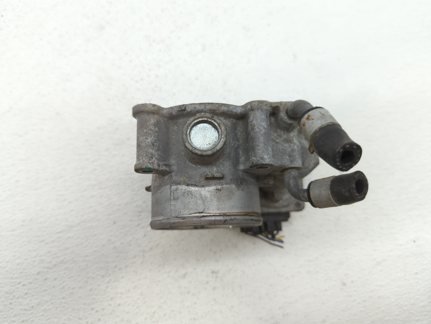 2011-2018 Hyundai Elantra Throttle Body P/N:35100-2E000 1302150124 Fits Fits 2011 2012 2013 2014 2015 2016 2017 2018 2019 OE