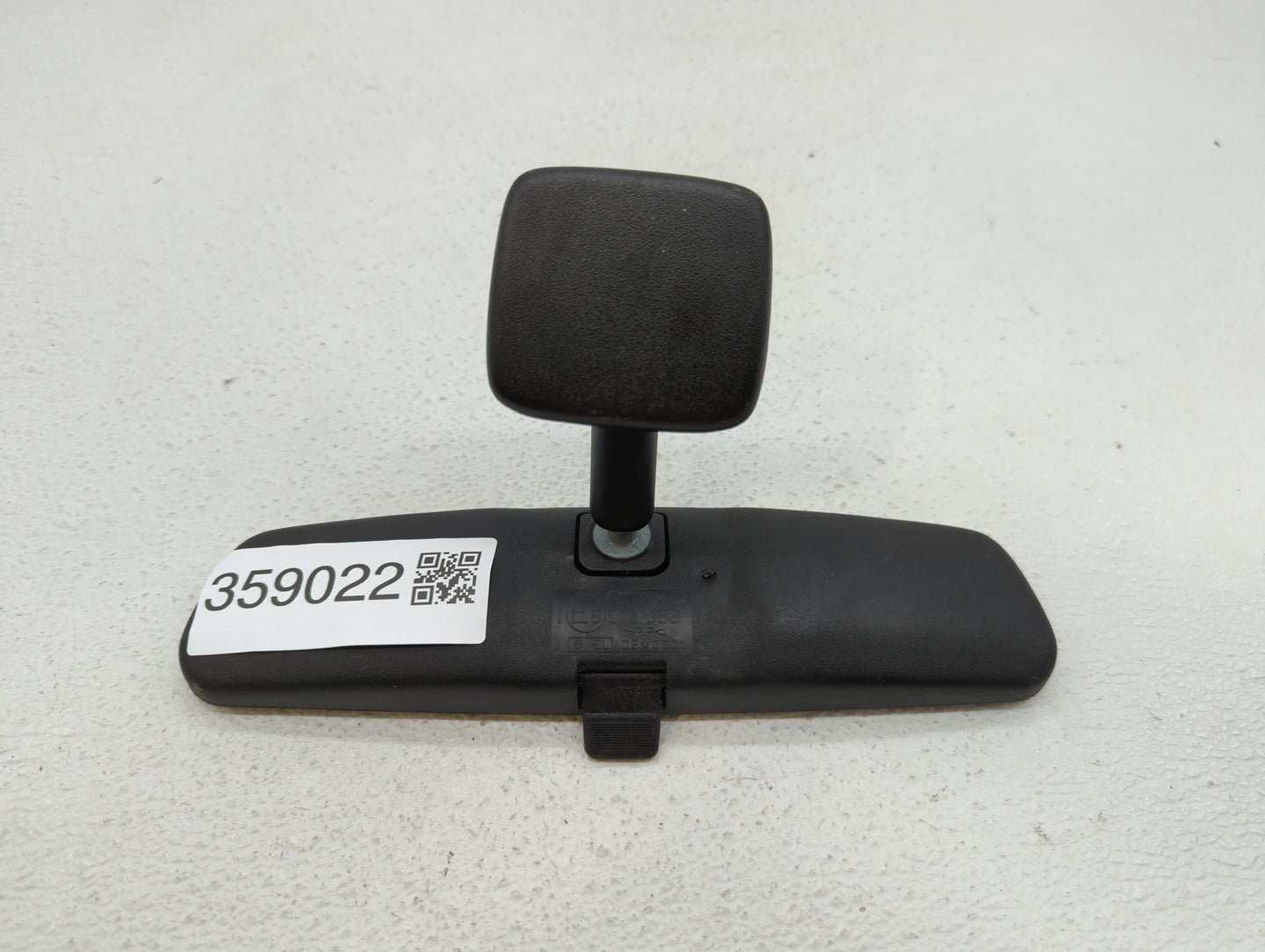 2018 Hyundai Elantra Interior Rear View Mirror Replacement OEM P/N:E8011083 Fits OEM Used Auto Parts - Oemusedautoparts1.com