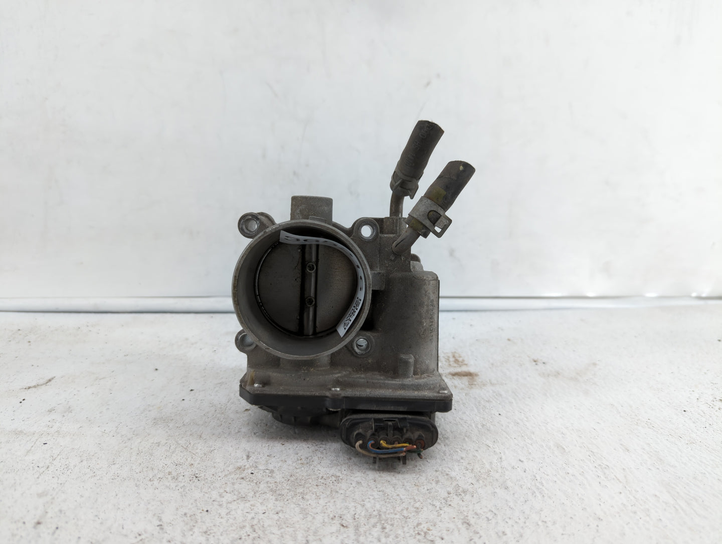 2011-2018 Hyundai Elantra Throttle Body P/N:35100-2E000 1302150124 Fits Fits 2011 2012 2013 2014 2015 2016 2017 2018 2019 OE