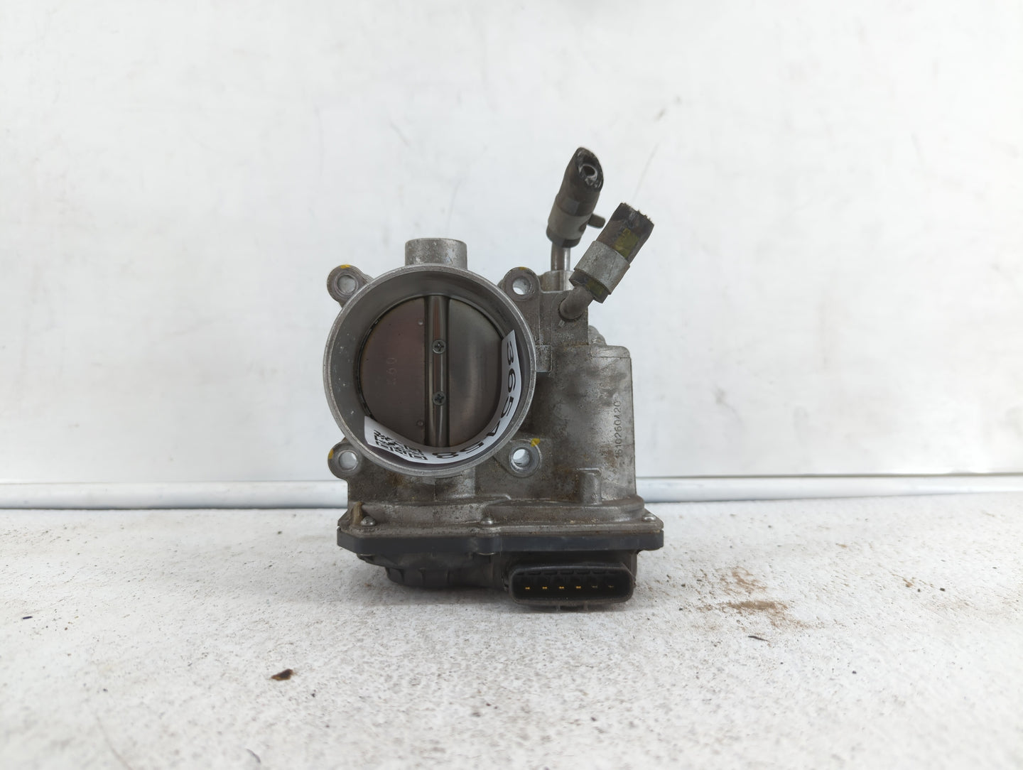 2011-2018 Hyundai Elantra Throttle Body P/N:35100-2E000 1302150124 Fits Fits 2011 2012 2013 2014 2015 2016 2017 2018 2019 OE