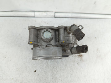 2011-2018 Hyundai Elantra Throttle Body P/N:35100-2E000 1302150124 Fits Fits 2011 2012 2013 2014 2015 2016 2017 2018 2019 OEM Used Auto Parts