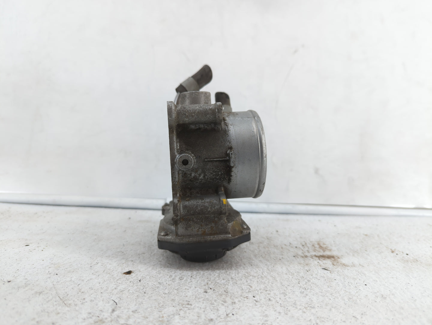 2011-2018 Hyundai Elantra Throttle Body P/N:35100-2E000 1302150124 Fits Fits 2011 2012 2013 2014 2015 2016 2017 2018 2019 OE