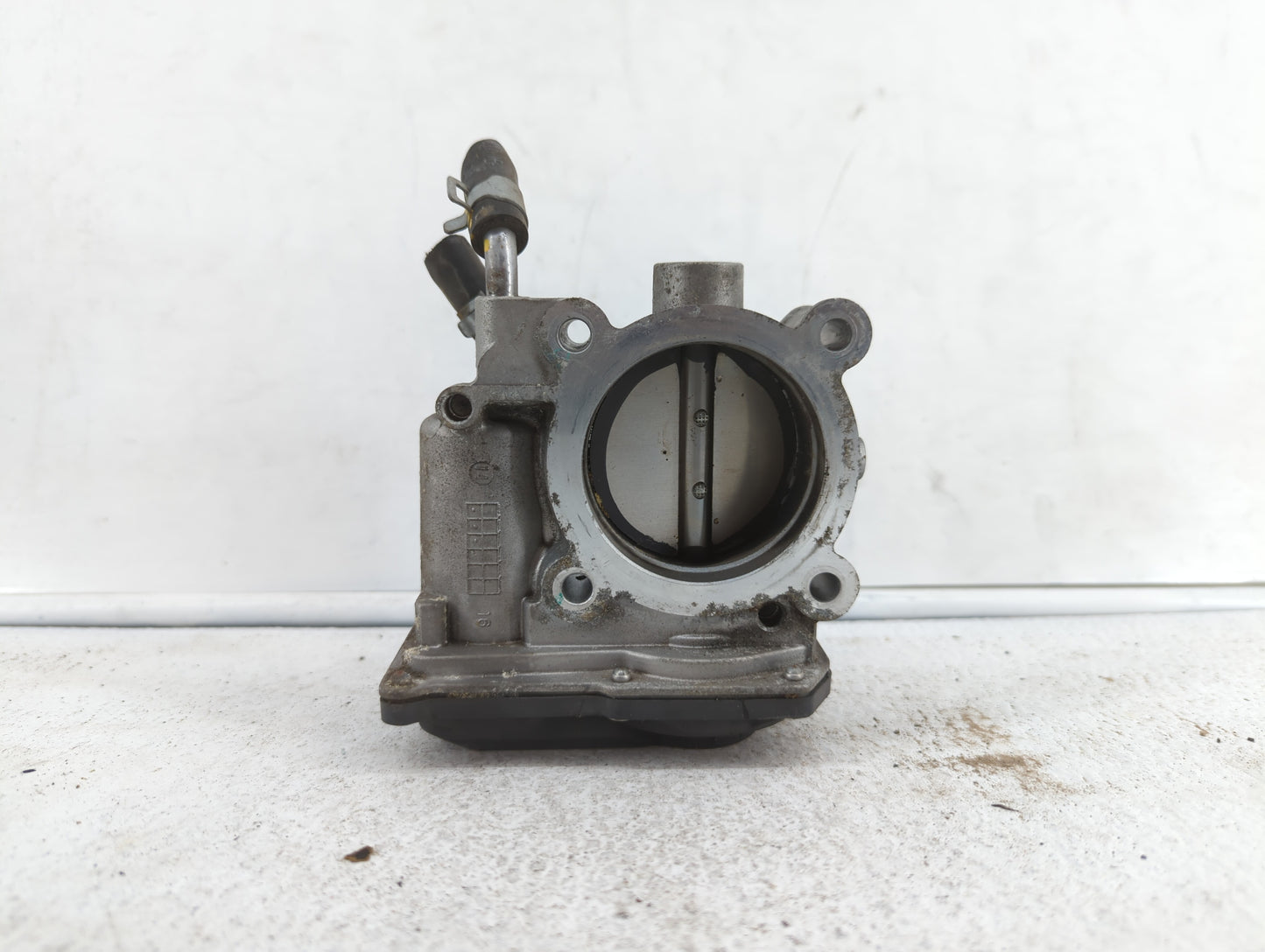 2011-2018 Hyundai Elantra Throttle Body P/N:35100-2E000 1302150124 Fits Fits 2011 2012 2013 2014 2015 2016 2017 2018 2019 OE