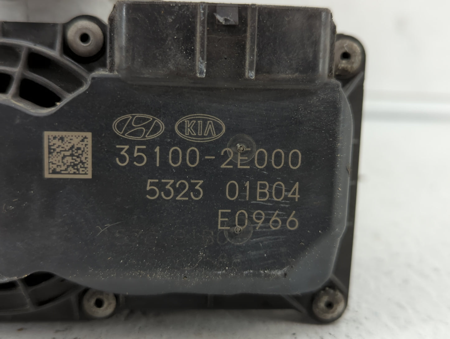 2011-2018 Hyundai Elantra Throttle Body P/N:35100-2E000 1302150124 Fits Fits 2011 2012 2013 2014 2015 2016 2017 2018 2019 OE