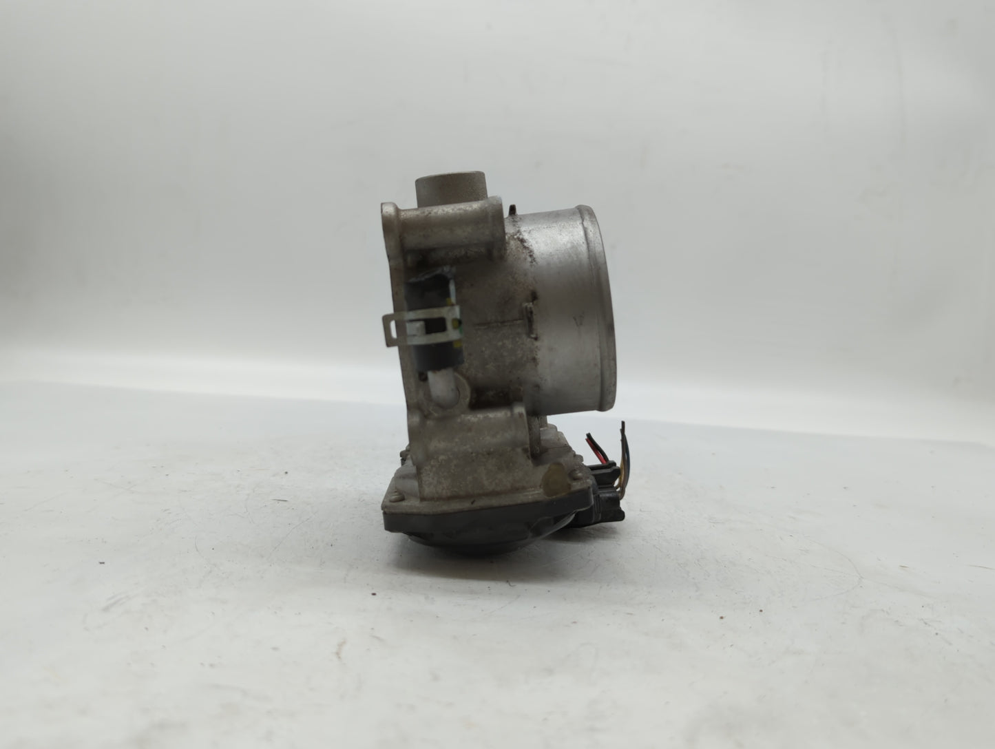 2011-2018 Hyundai Elantra Throttle Body P/N:35100-2E000 1302150124 Fits Fits 2011 2012 2013 2014 2015 2016 2017 2018 2019 OE