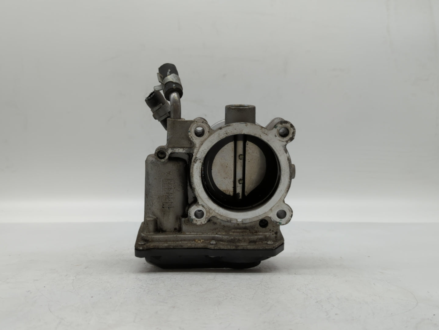 2011-2018 Hyundai Elantra Throttle Body P/N:35100-2E000 1302150124 Fits Fits 2011 2012 2013 2014 2015 2016 2017 2018 2019 OE