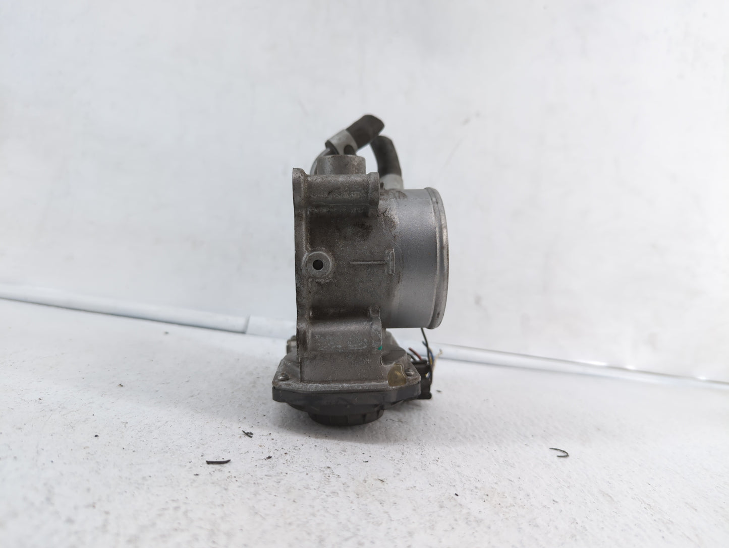 2011-2018 Hyundai Elantra Throttle Body P/N:35100-2E000 1302150124 Fits Fits 2011 2012 2013 2014 2015 2016 2017 2018 2019 OE