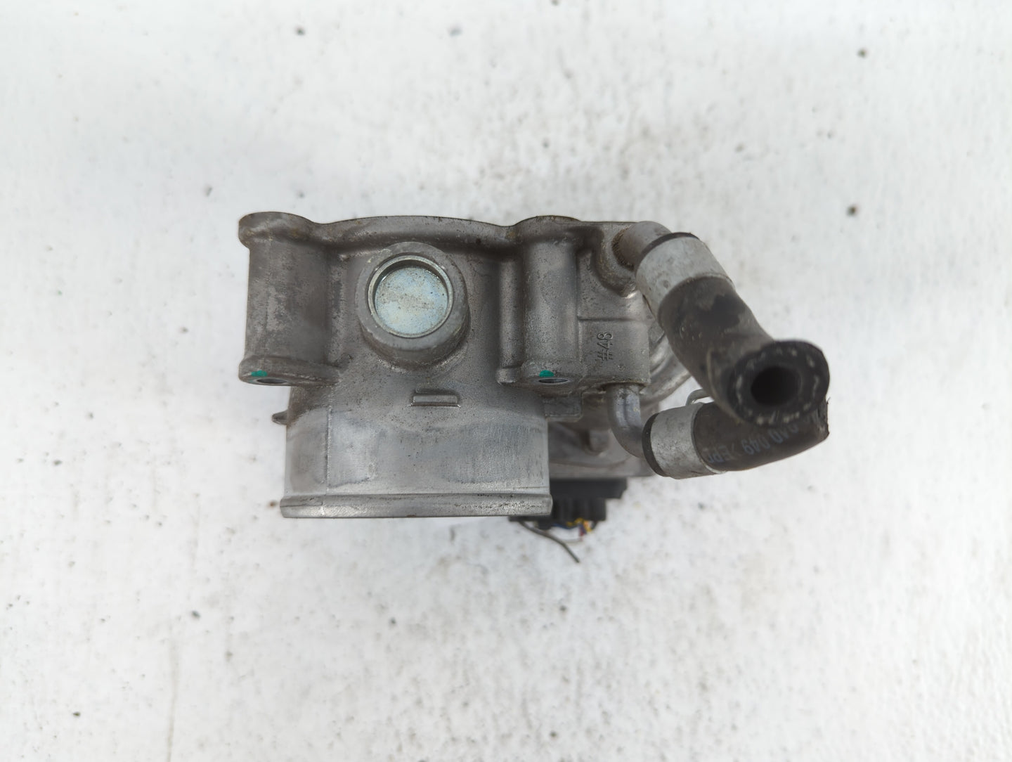 2011-2018 Hyundai Elantra Throttle Body P/N:35100-2E000 1302150124 Fits Fits 2011 2012 2013 2014 2015 2016 2017 2018 2019 OE