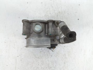 2011-2018 Hyundai Elantra Throttle Body P/N:35100-2E000 1302150124 Fits Fits 2011 2012 2013 2014 2015 2016 2017 2018 2019 OEM Used Auto Parts