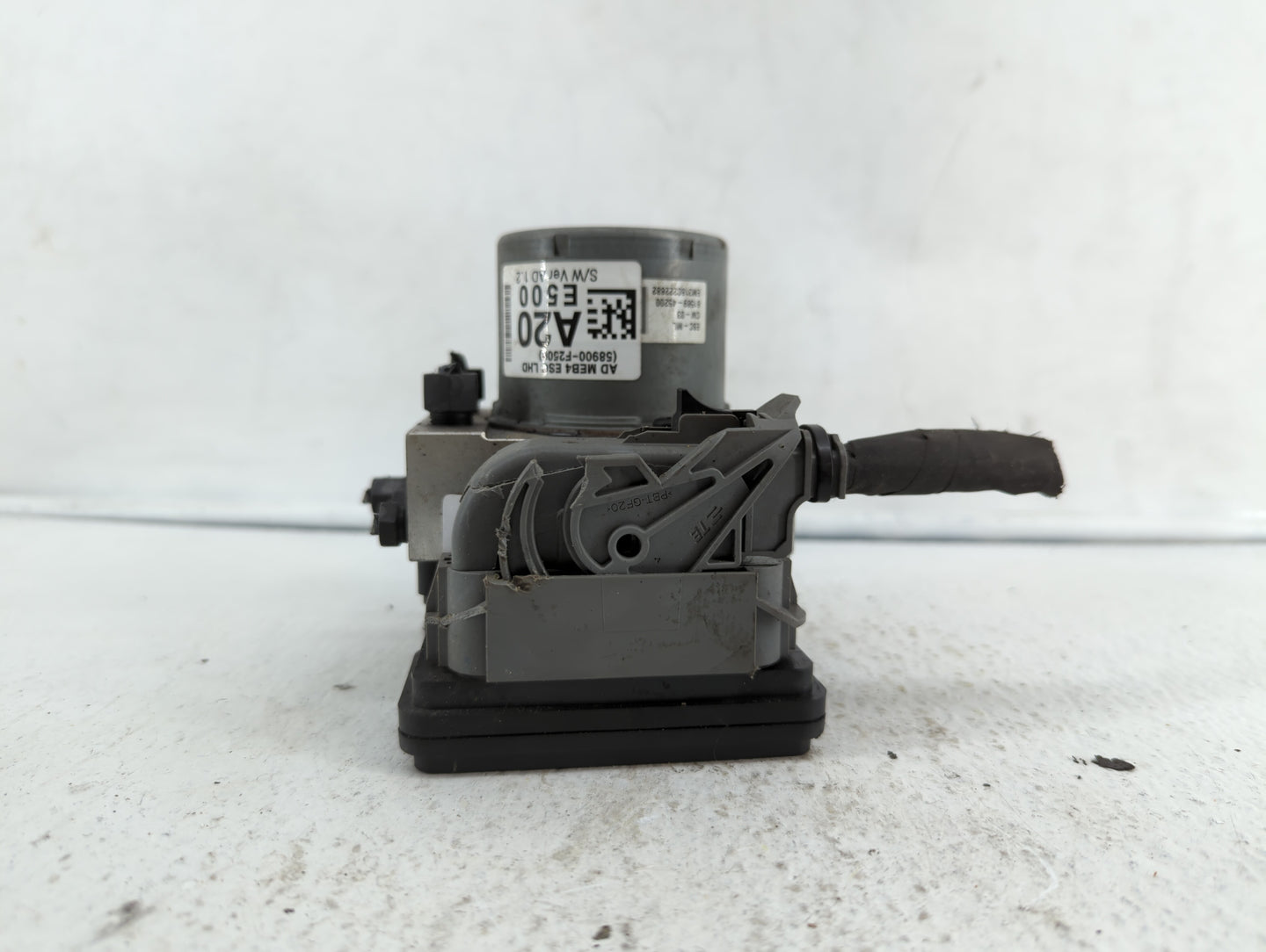 2017-2018 Hyundai Elantra ABS Pump Control Module Replacement P/N:58900-F2500 58920-F2500 Fits Fits 2017 2018 OEM Used Auto 