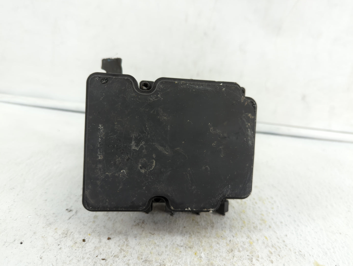 2017-2018 Hyundai Elantra ABS Pump Control Module Replacement P/N:58900-F2500 58920-F2500 Fits Fits 2017 2018 OEM Used Auto 