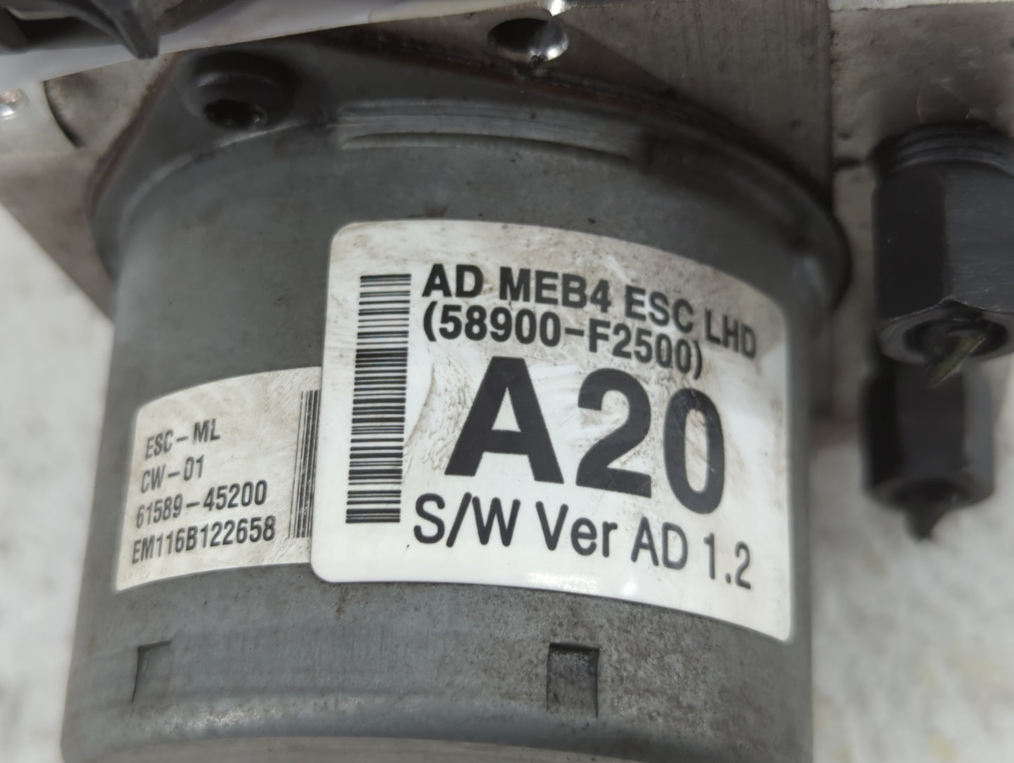 2017-2018 Hyundai Elantra ABS Pump Control Module Replacement P/N:58900-F2500 58920-F2500 Fits Fits 2017 2018 OEM Used Auto 