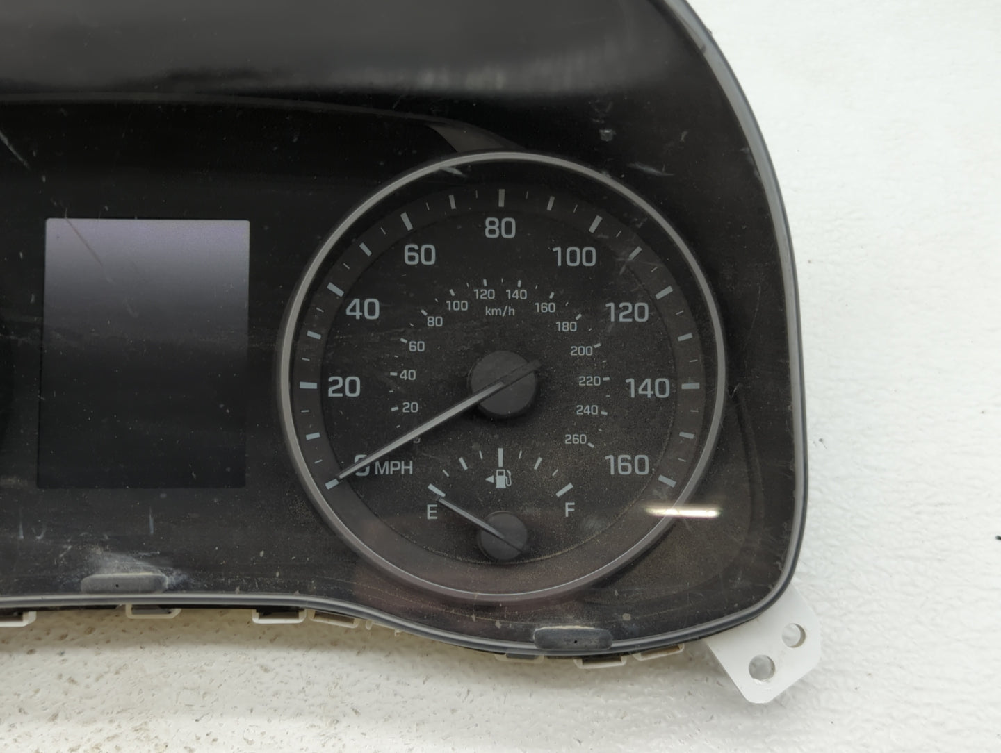 2017-2018 Hyundai Elantra Instrument Cluster Speedometer Gauges P/N:94001-F2060 Fits Fits 2017 2018 OEM Used Auto Parts - Oe