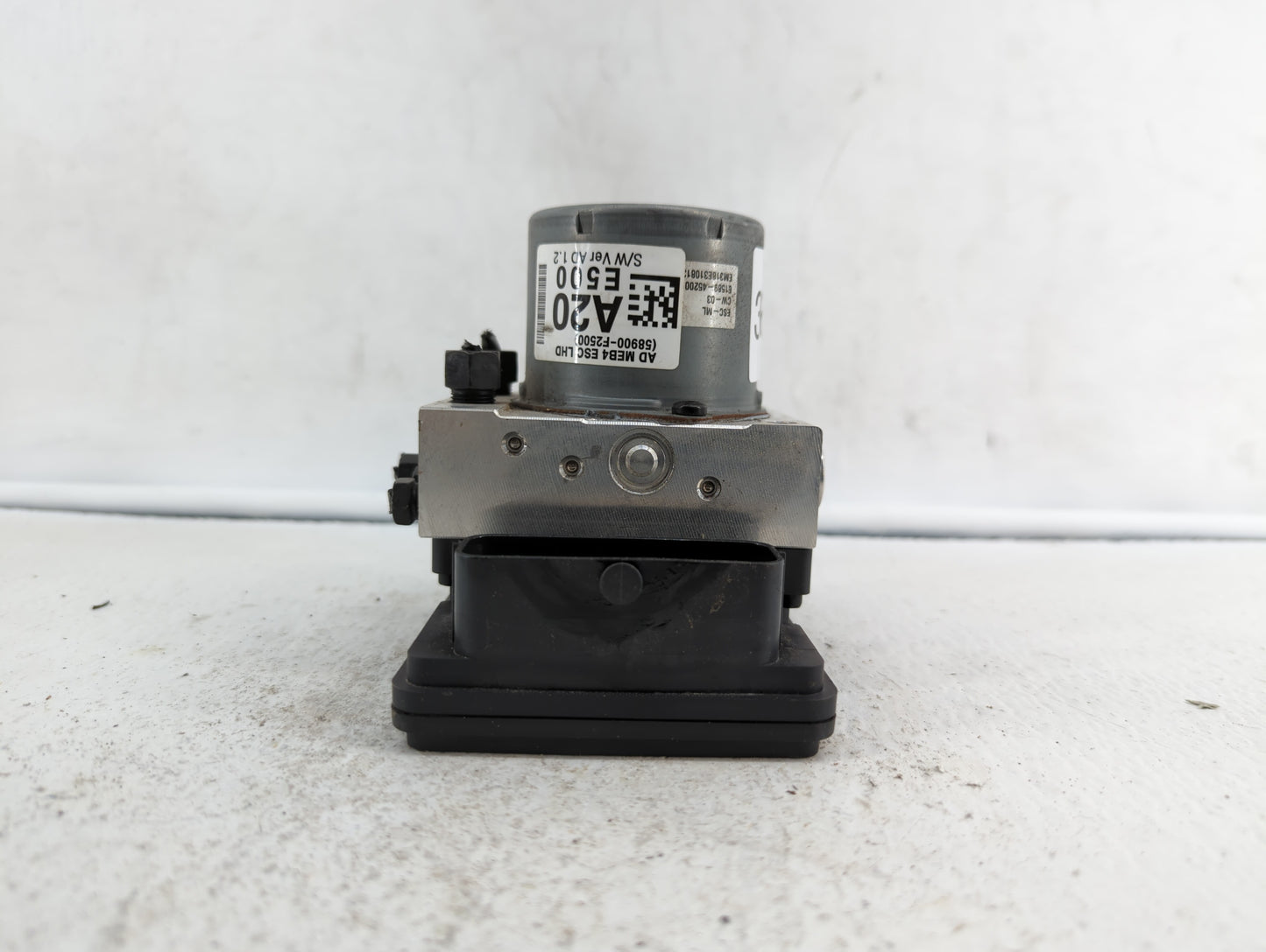 2017-2018 Hyundai Elantra ABS Pump Control Module Replacement P/N:58900-F2500 58920-F2500 Fits Fits 2017 2018 OEM Used Auto 