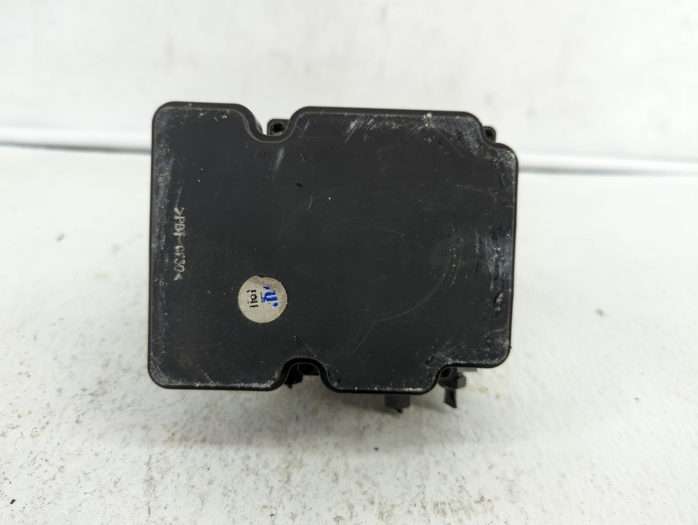 2017-2018 Hyundai Elantra ABS Pump Control Module Replacement P/N:58900-F2500 58920-F2500 Fits Fits 2017 2018 OEM Used Auto 