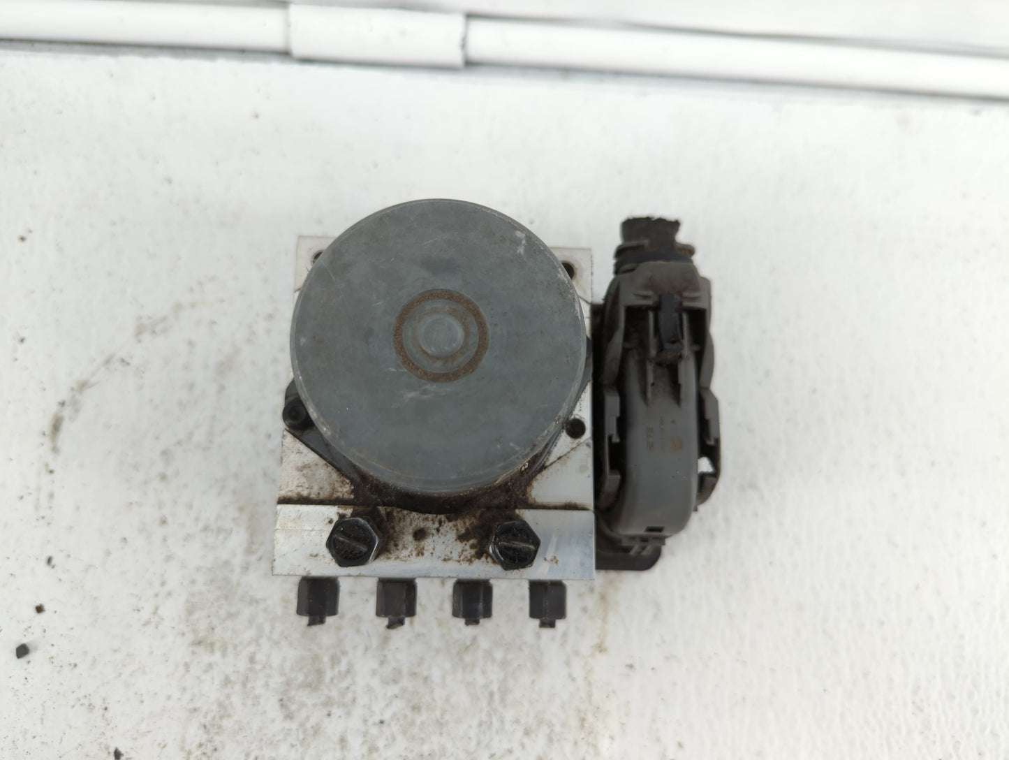 2017-2018 Hyundai Elantra ABS Pump Control Module Replacement P/N:58900-F2500 58920-F2500 Fits Fits 2017 2018 OEM Used Auto 