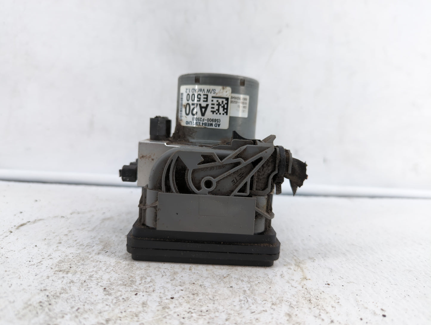 2017-2018 Hyundai Elantra ABS Pump Control Module Replacement P/N:58900-F2500 58920-F2500 Fits Fits 2017 2018 OEM Used Auto 