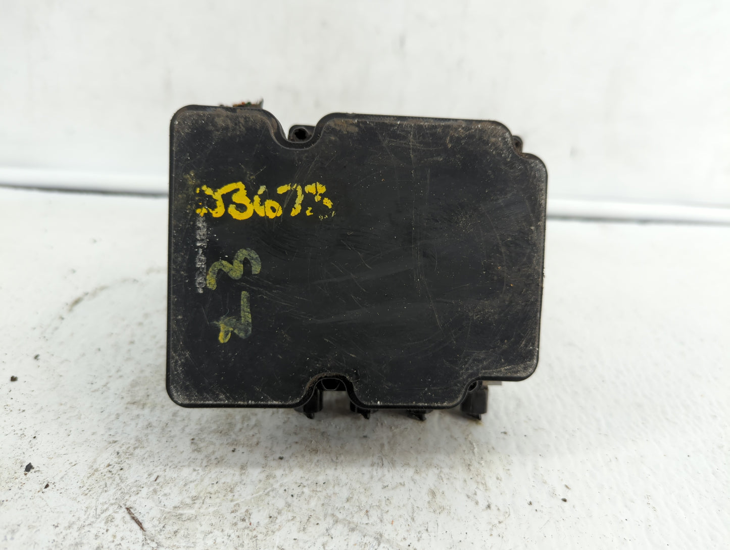 2017-2018 Hyundai Elantra ABS Pump Control Module Replacement P/N:58900-F2500 58920-F2500 Fits Fits 2017 2018 OEM Used Auto 