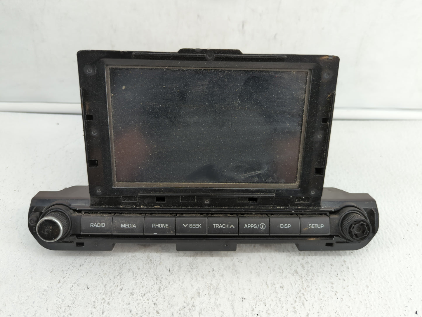 2017-2018 Hyundai Elantra Am Fm Cd Player Radio Receiver - Oemusedautoparts1.com