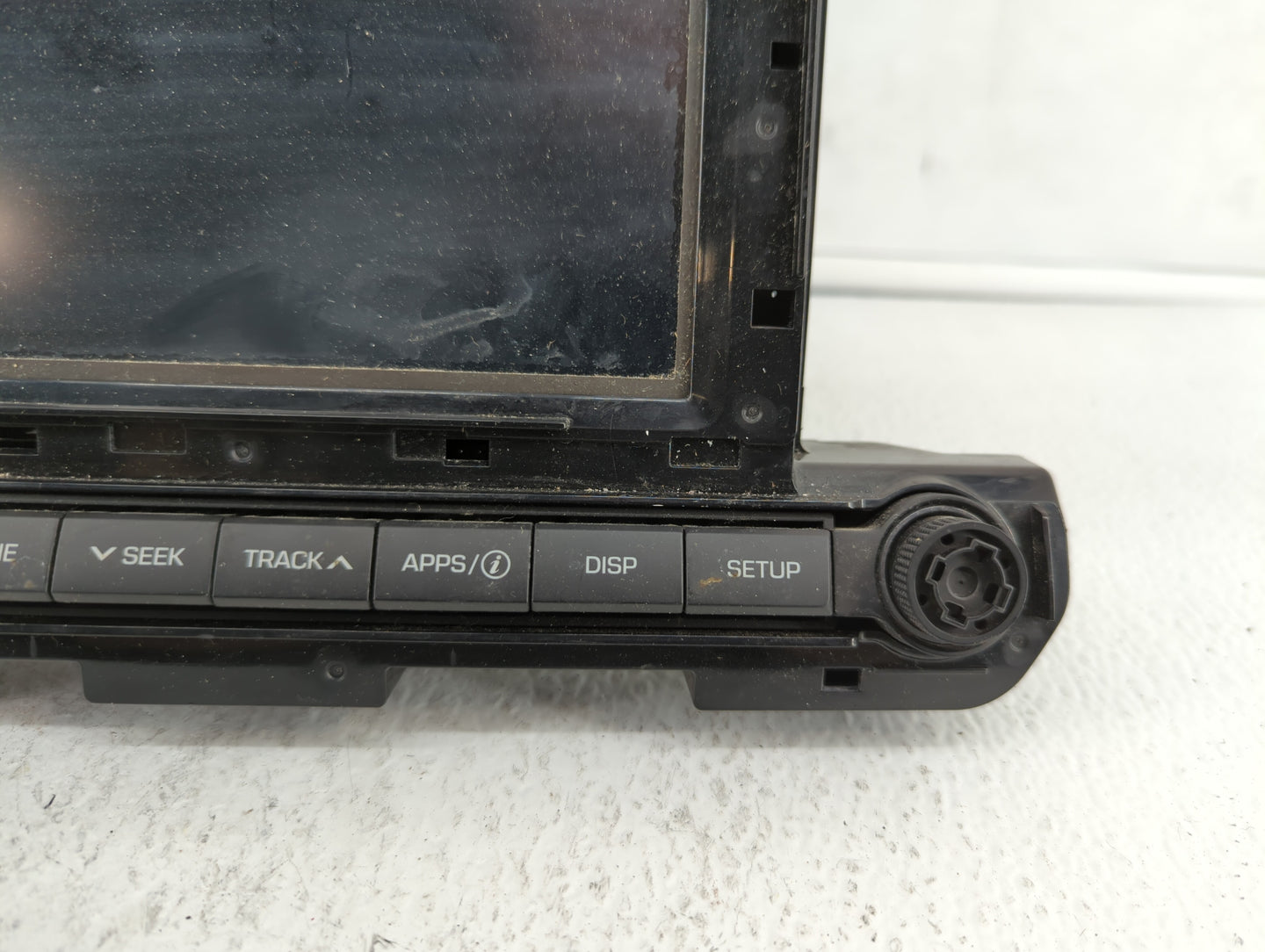 2017-2018 Hyundai Elantra Am Fm Cd Player Radio Receiver - Oemusedautoparts1.com