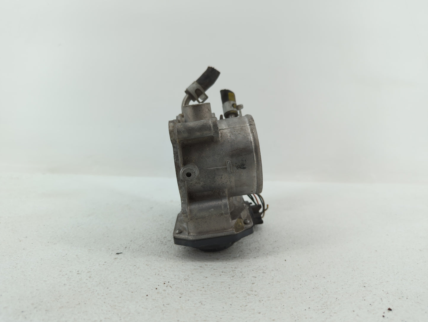 2011-2018 Hyundai Elantra Throttle Body P/N:35100-2E000 1302150124 Fits Fits 2011 2012 2013 2014 2015 2016 2017 2018 2019 OE