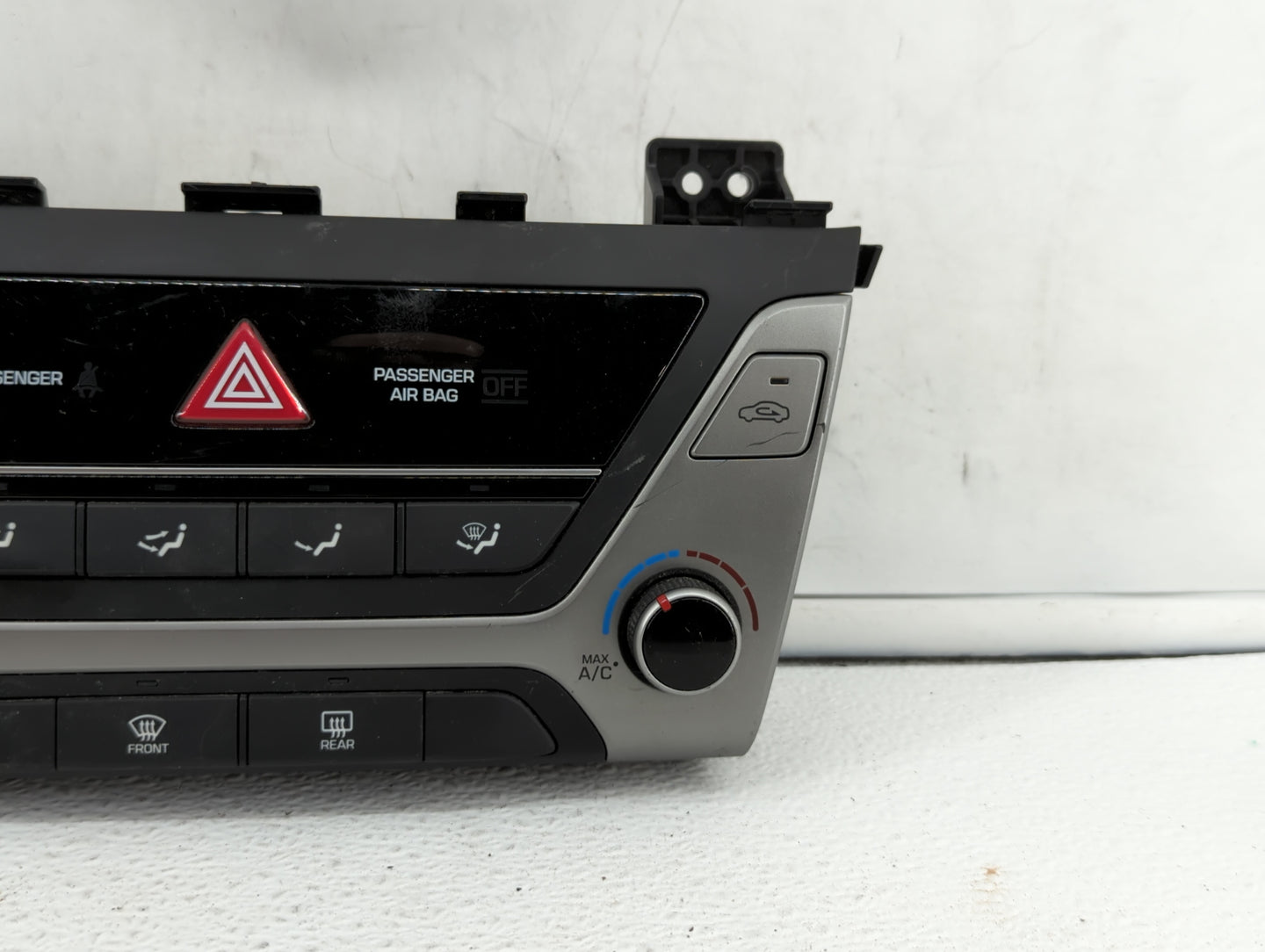 2017-2018 Hyundai Elantra Climate Control Module Temperature AC/Heater Replacement P/N:97250-F2XXX 97250-F20614X Fits OEM Us