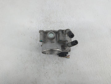 2011-2018 Hyundai Elantra Throttle Body P/N:35100-2E000 1302150124 Fits Fits 2011 2012 2013 2014 2015 2016 2017 2018 2019 OEM Used Auto Parts