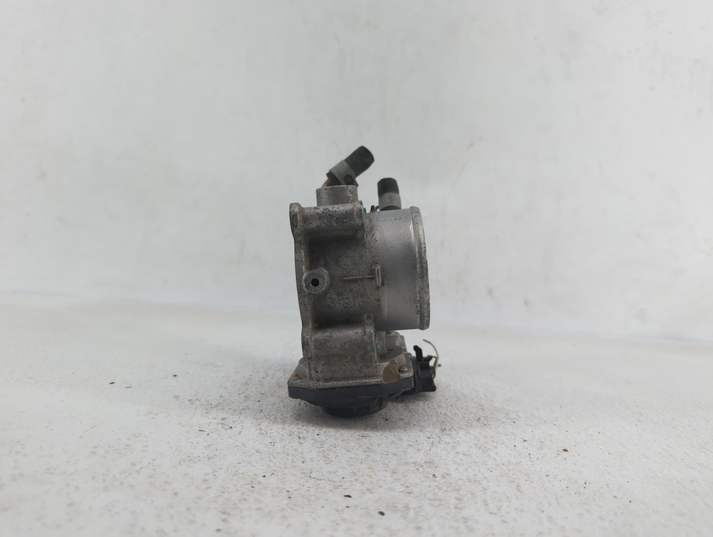 2011-2018 Hyundai Elantra Throttle Body P/N:35100-2E000 1302150124 Fits Fits 2011 2012 2013 2014 2015 2016 2017 2018 2019 OE