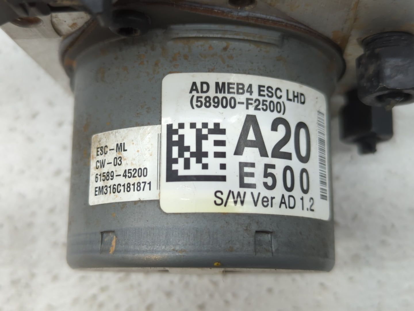 2017-2018 Hyundai Elantra ABS Pump Control Module Replacement P/N:58900-F2500 58920-F2500 Fits Fits 2017 2018 OEM Used Auto 