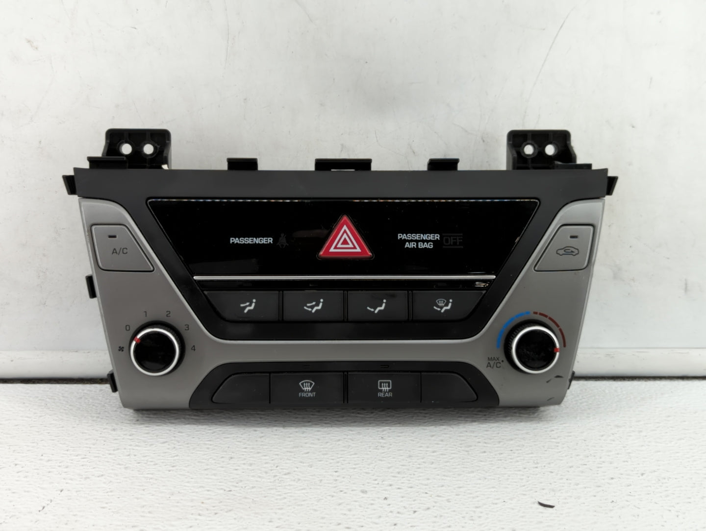 2017-2018 Hyundai Elantra Climate Control Module Temperature AC/Heater Replacement P/N:97250-F2XXX 97250-F20614X Fits OEM Us